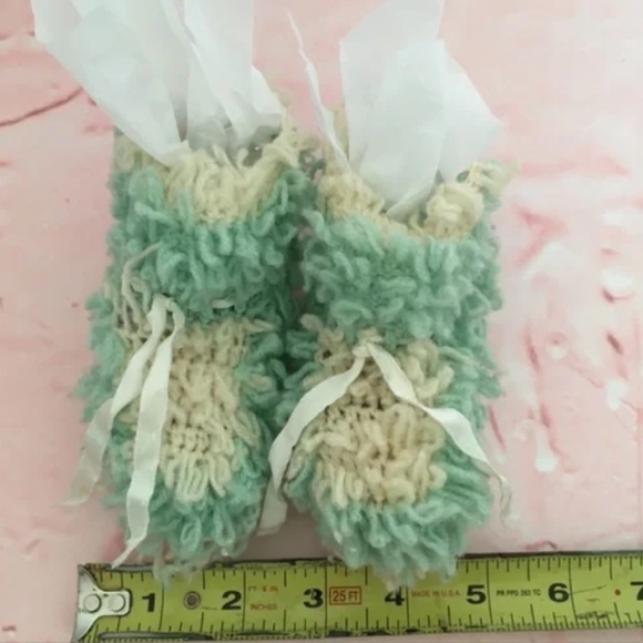 Lot of 3 Vintage Handmade Knitted Crochet Baby Booties - Picture 12 of 15